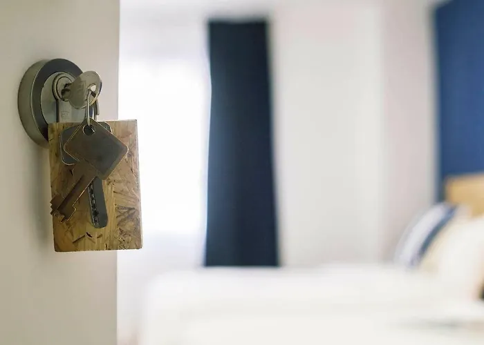 Alojamento de Acomodação e Pequeno-almoço El Mercat 3*